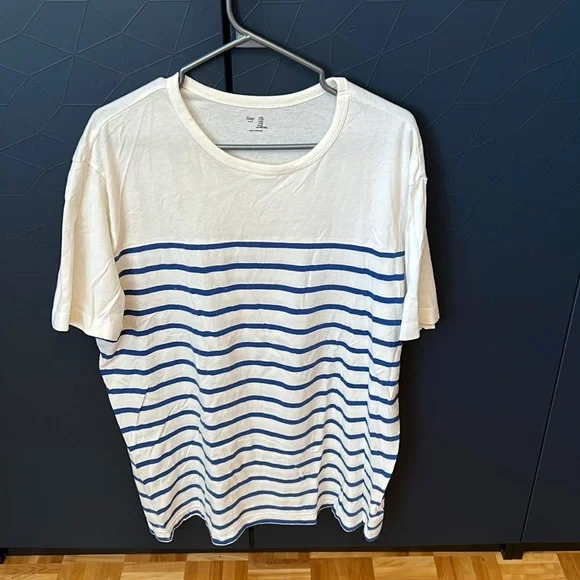 GAP striped T-shirt size extra large - Picture 2 of 6